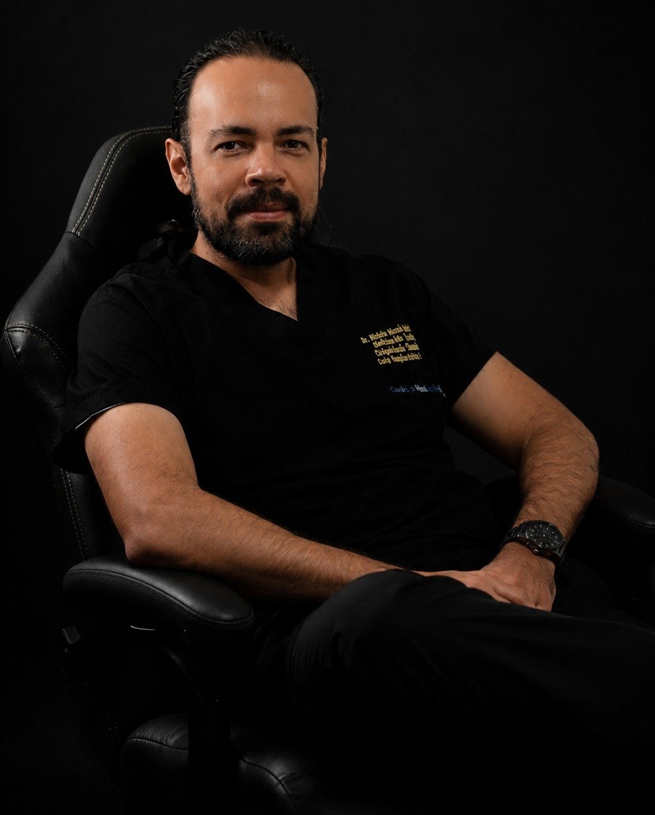 Dr. Alberto Marrón Mc. Naught, orthopedics and regenerative medicine specialist